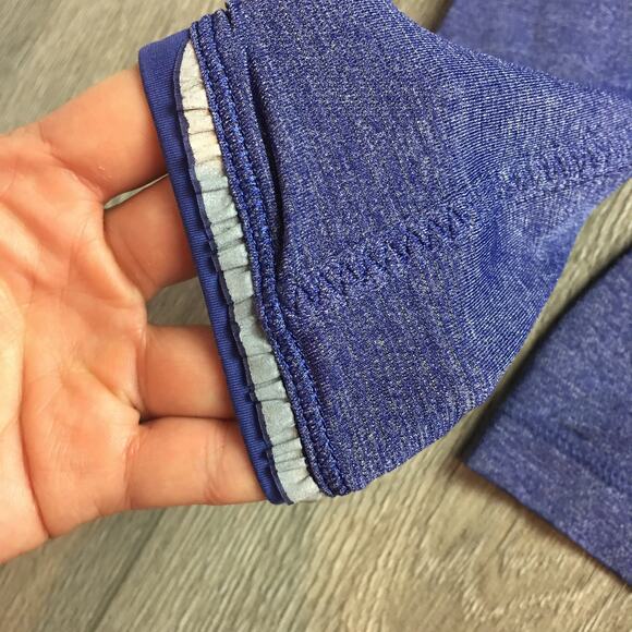 Lululemon Blue Purple Long Sleeve Thumbhole Reflection Womens Size 6 - Picture 7 of 11